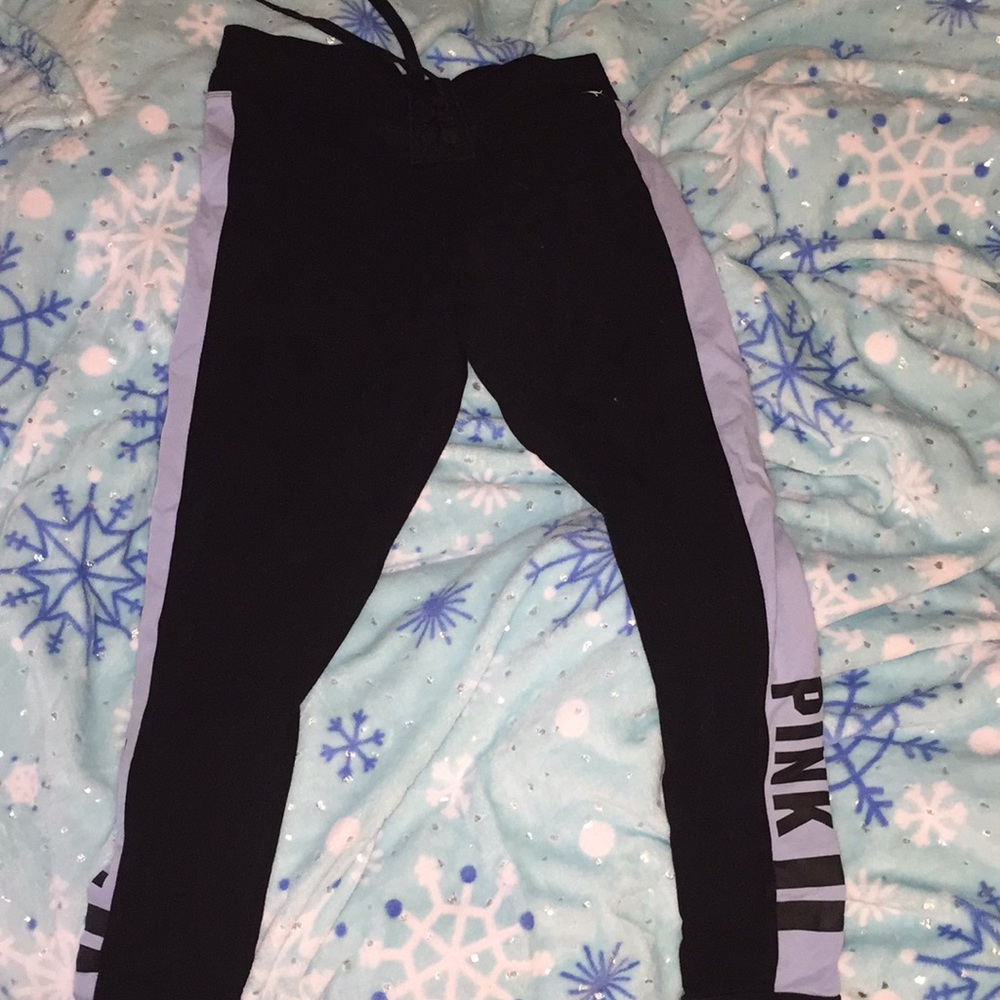 Women’s pink leggings